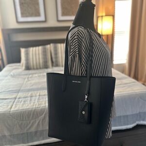 Michael Kors - Vincent Saffiano leather tote with card case.